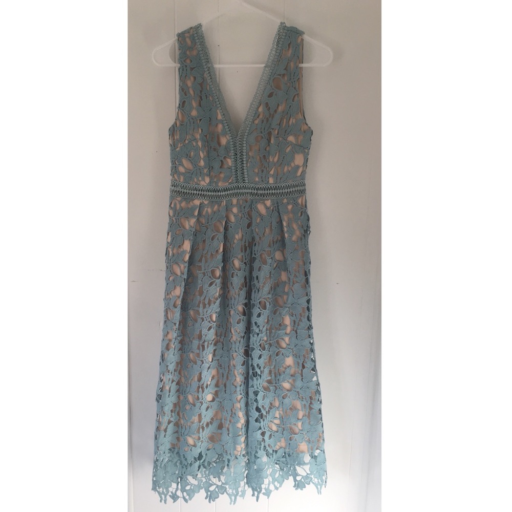 Romeo & Juliet Couture Fancy Lace Dress